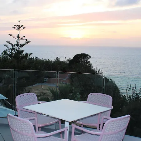 호텔 Villaggio Stromboli 4*