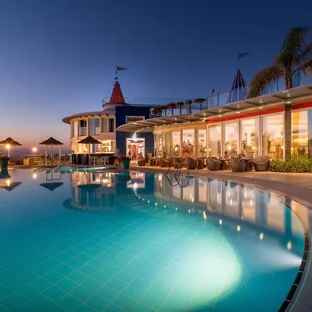 Hotel Villaggio Stromboli 4*