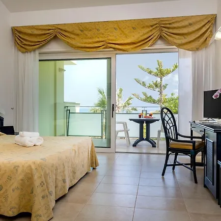 Villaggio Stromboli 4* Santa Domenica (Vibo Valentia)