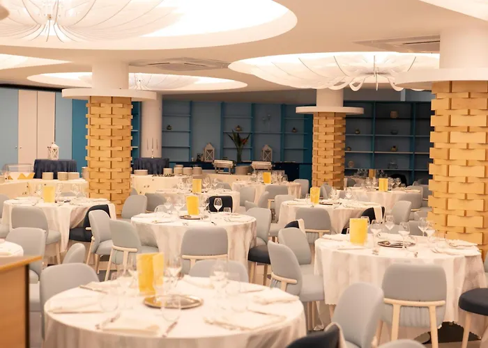 酒店 维拉吉欧斯特龙博利酒店