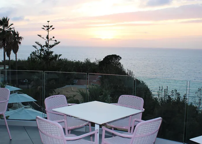 Hotel Villaggio Stromboli 4*