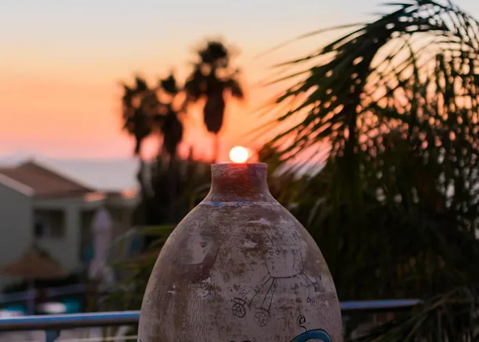 维拉吉欧斯特龙博利酒店