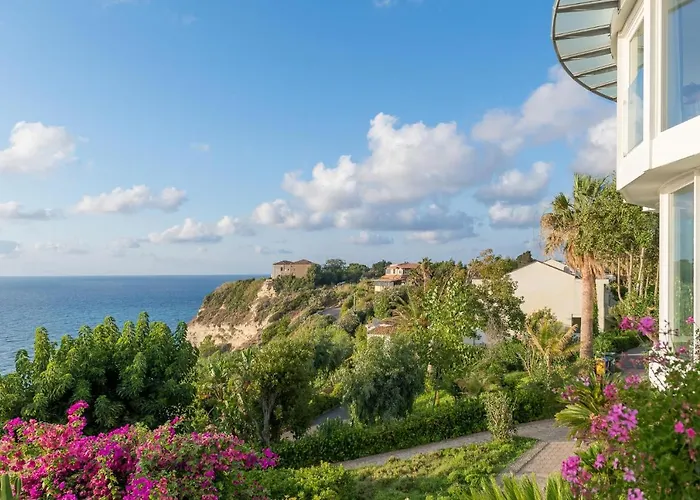 Villaggio Stromboli 4*