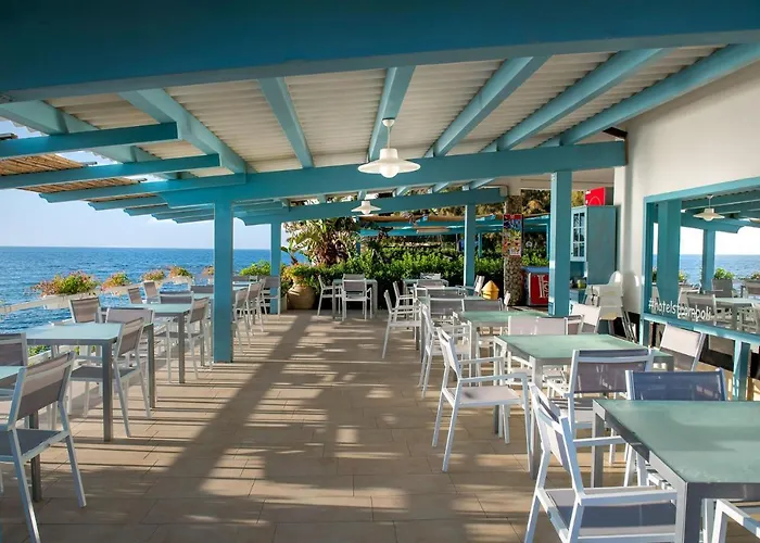 Villaggio Stromboli Hotel 4*