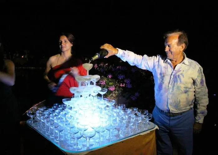 维拉吉欧斯特龙博利酒店 酒店 4*